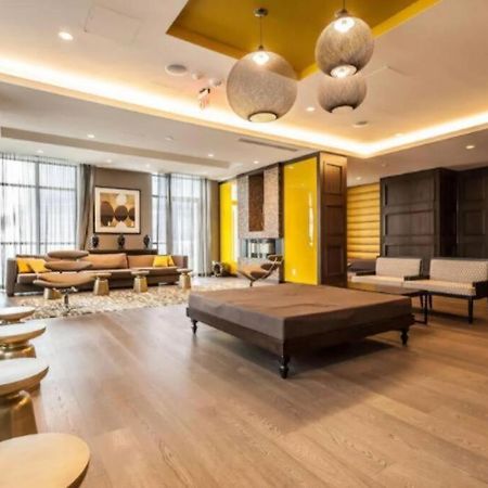 Metropolis Loft - Cn Tower Apartment Toronto Bagian luar foto