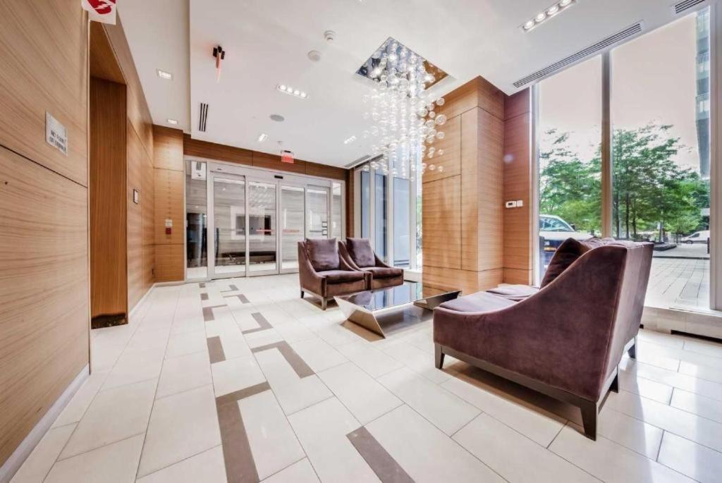 Metropolis Loft - Cn Tower Apartment Toronto Bagian luar foto